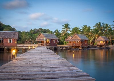 Ponton et Bungalow sur pilotis